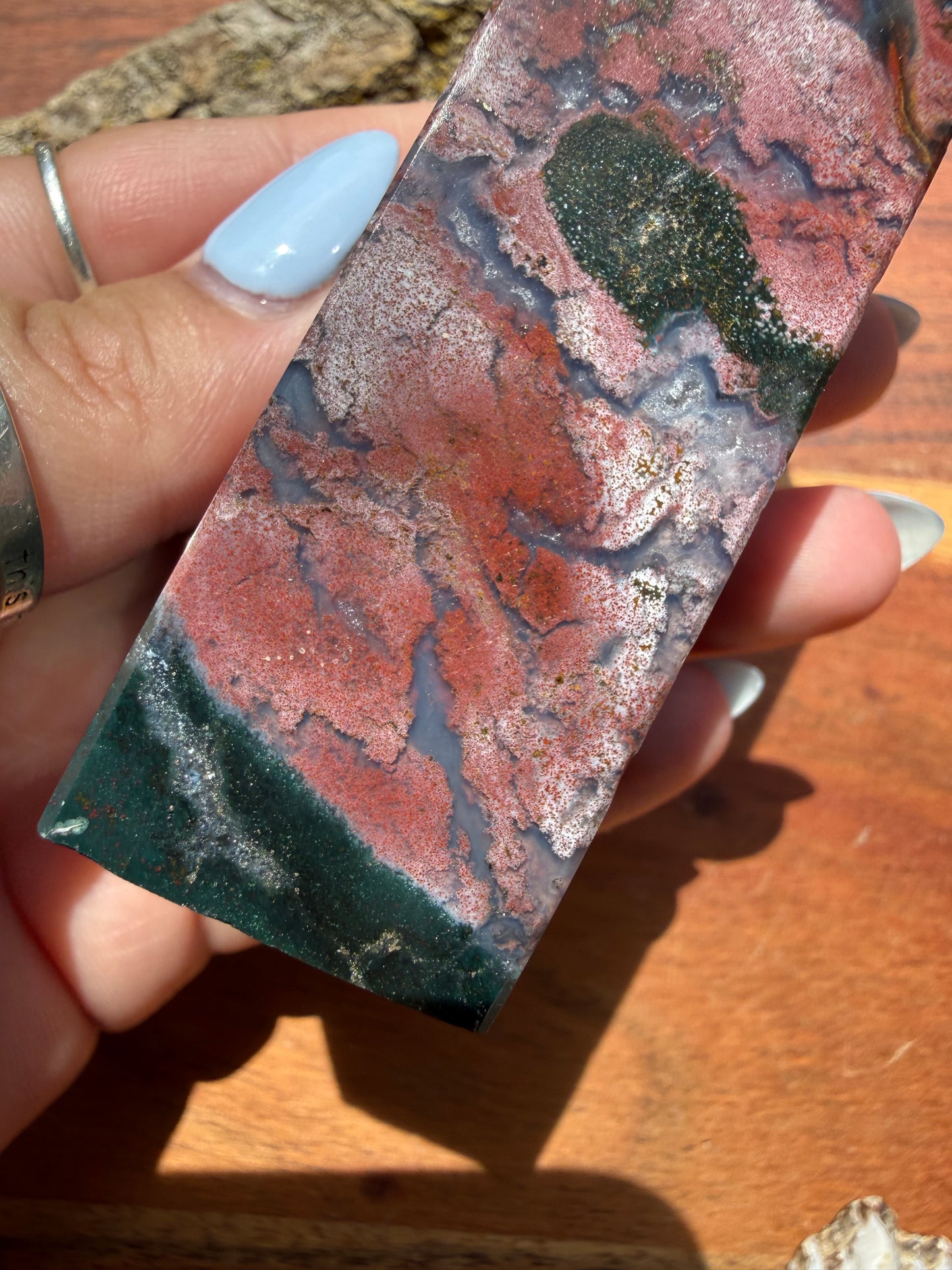 MONET AGATE TOWER