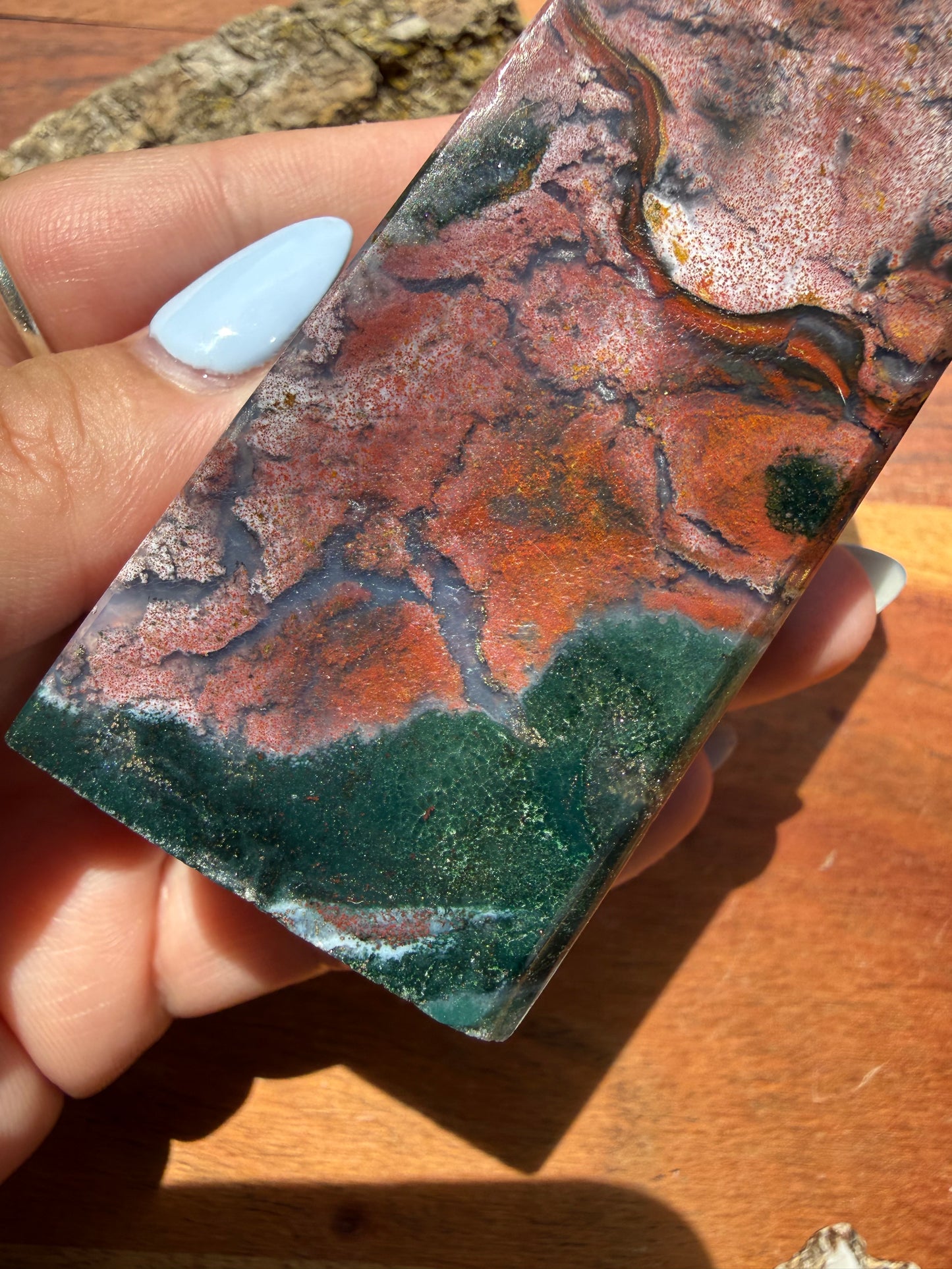 MONET AGATE TOWER