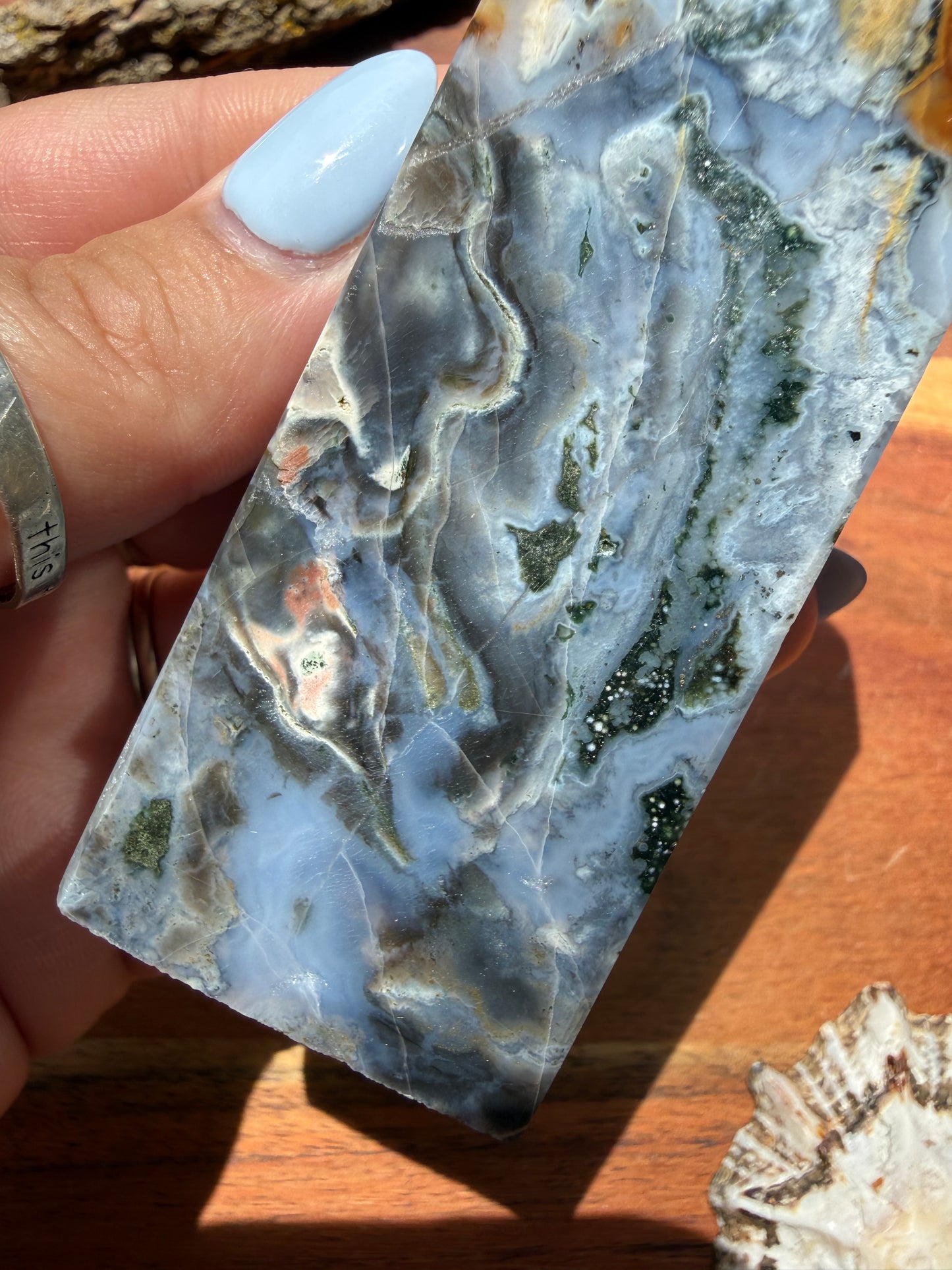MONET AGATE TOWER