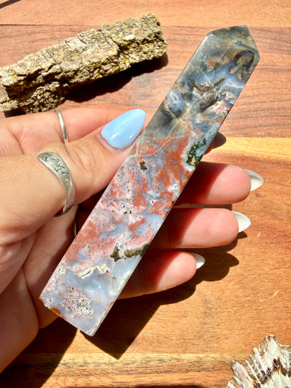 MONET AGATE TOWER