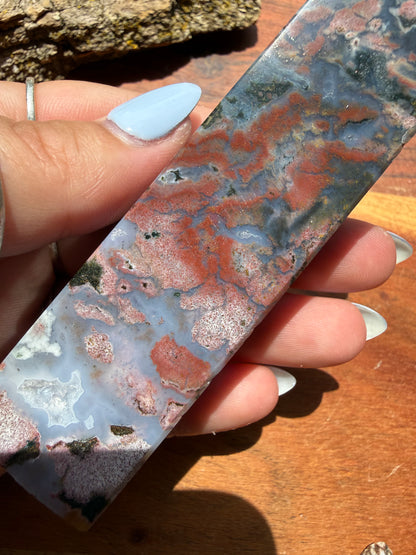 MONET AGATE TOWER