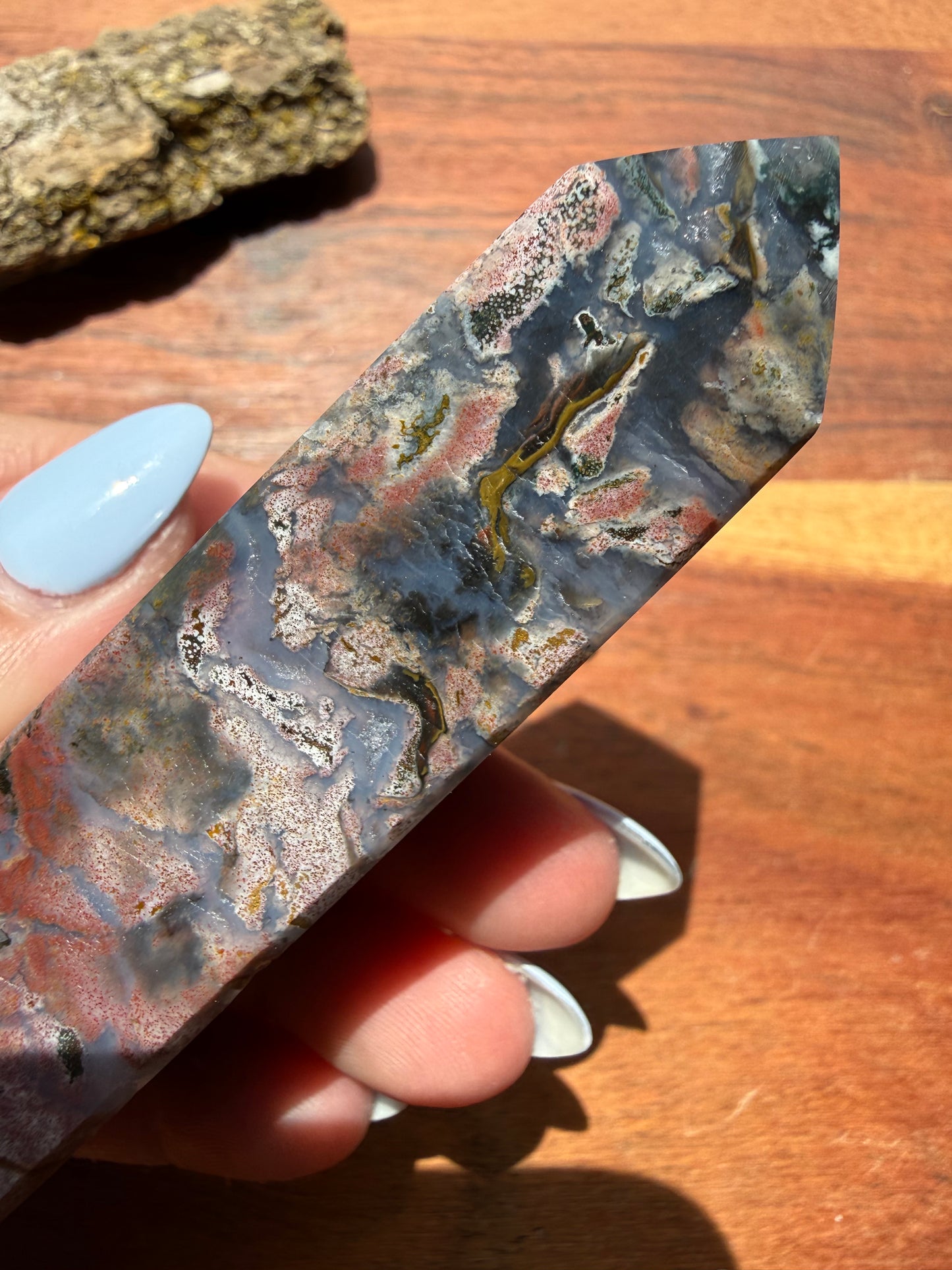 MONET AGATE TOWER