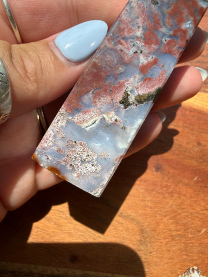 MONET AGATE TOWER