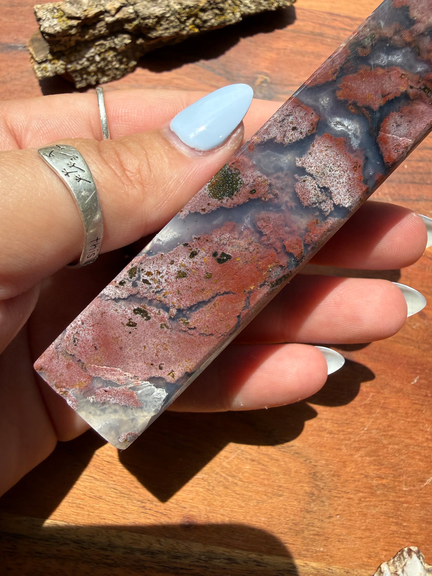 MONET AGATE TOWER