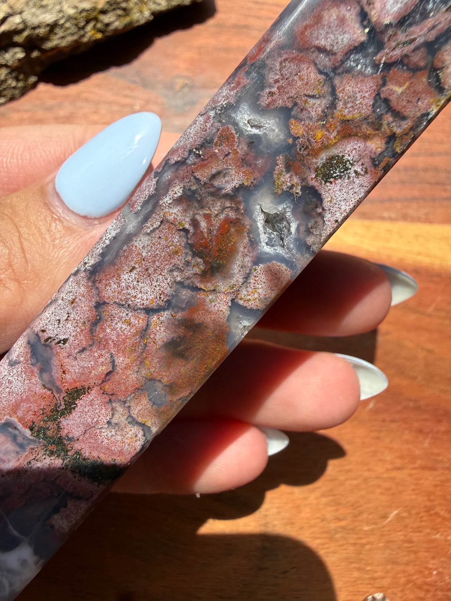 MONET AGATE TOWER