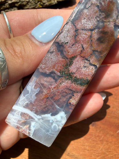 MONET AGATE TOWER