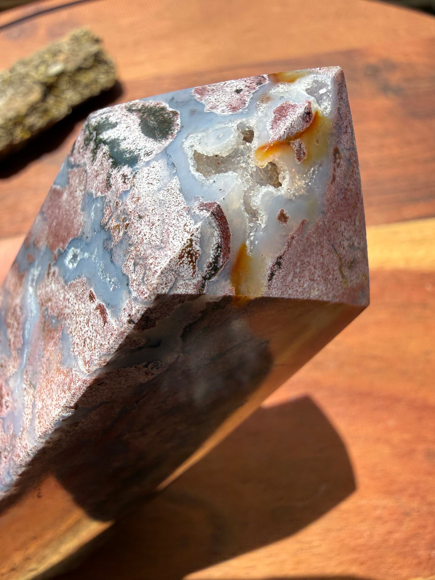 MONET AGATE TOWER