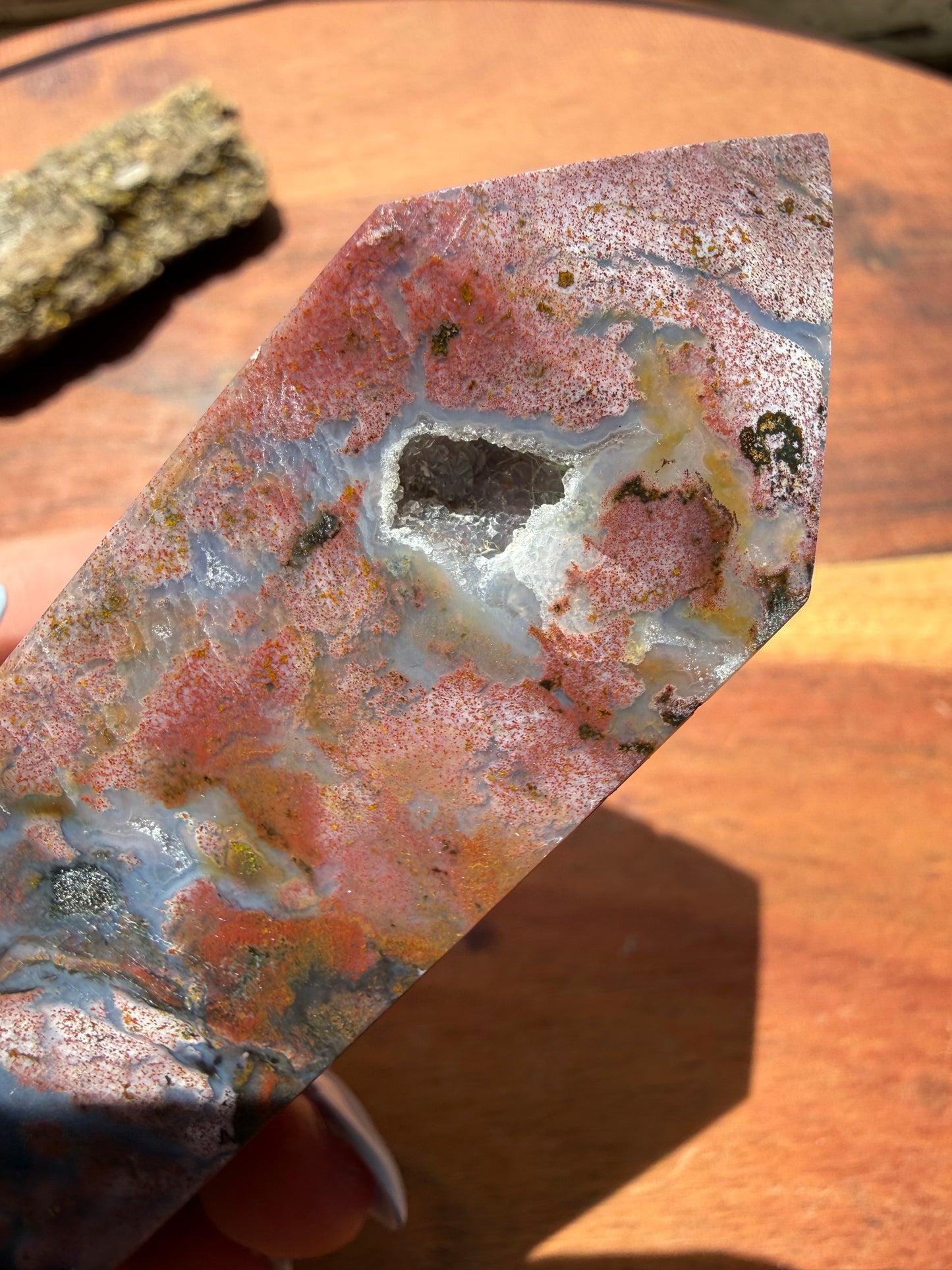 MONET AGATE TOWER