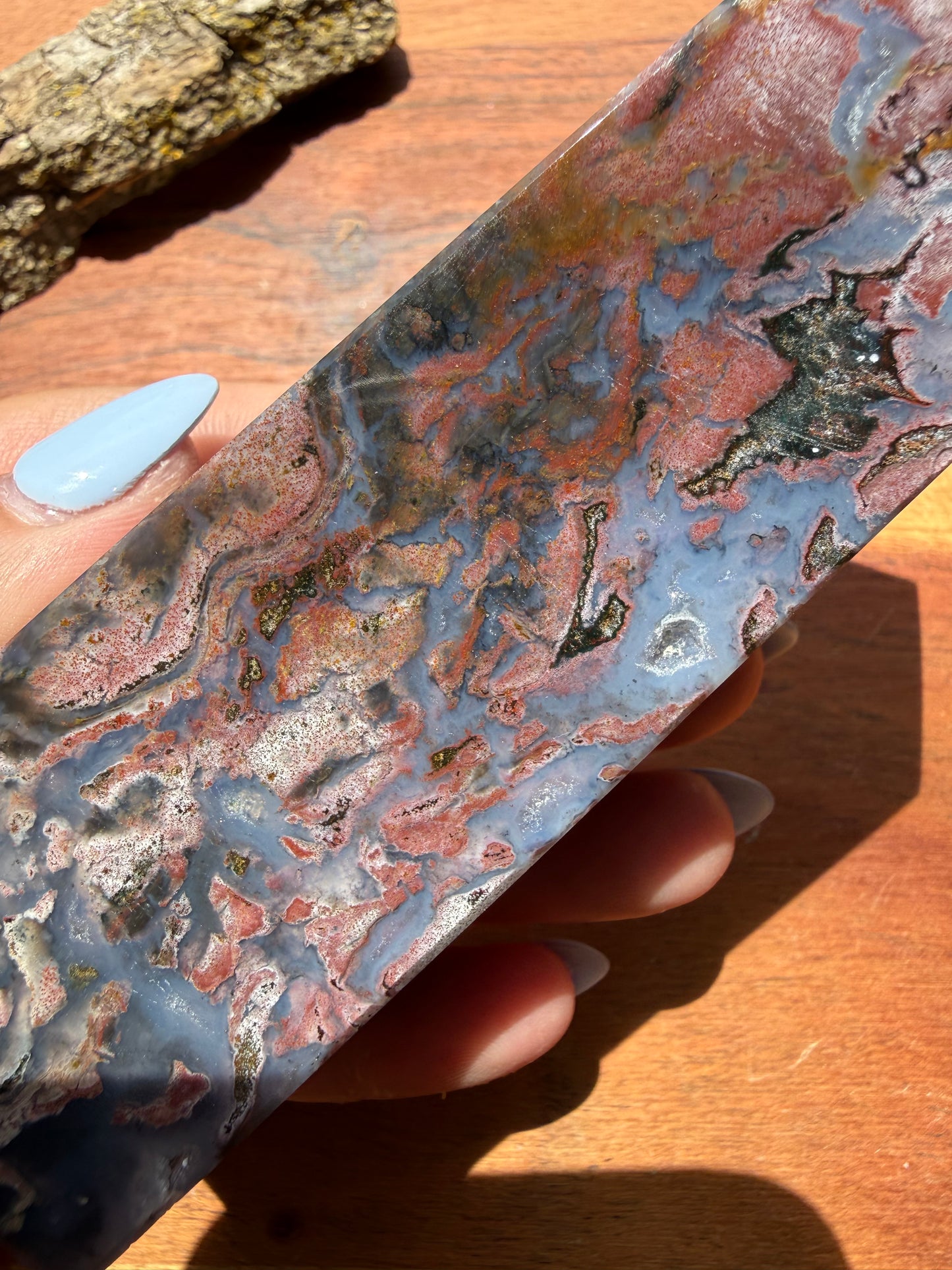 MONET AGATE TOWER