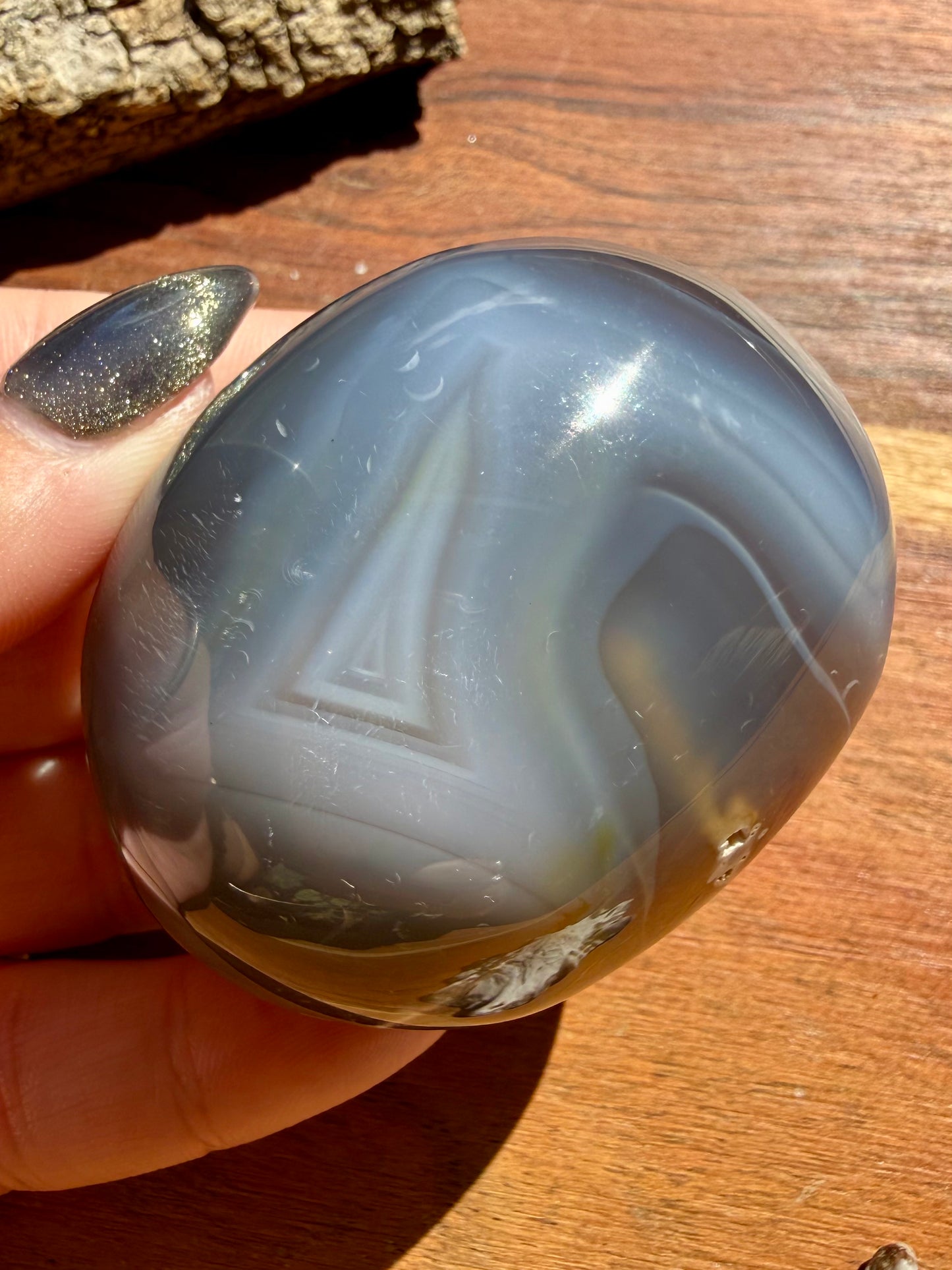 ORCA AGATE PALM STONE
