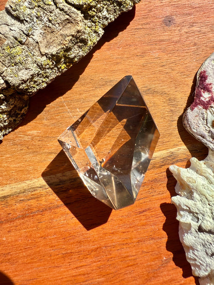 HIGH QUALITY SMOKY QUARTZ FREEFORM FROM BRAZIL