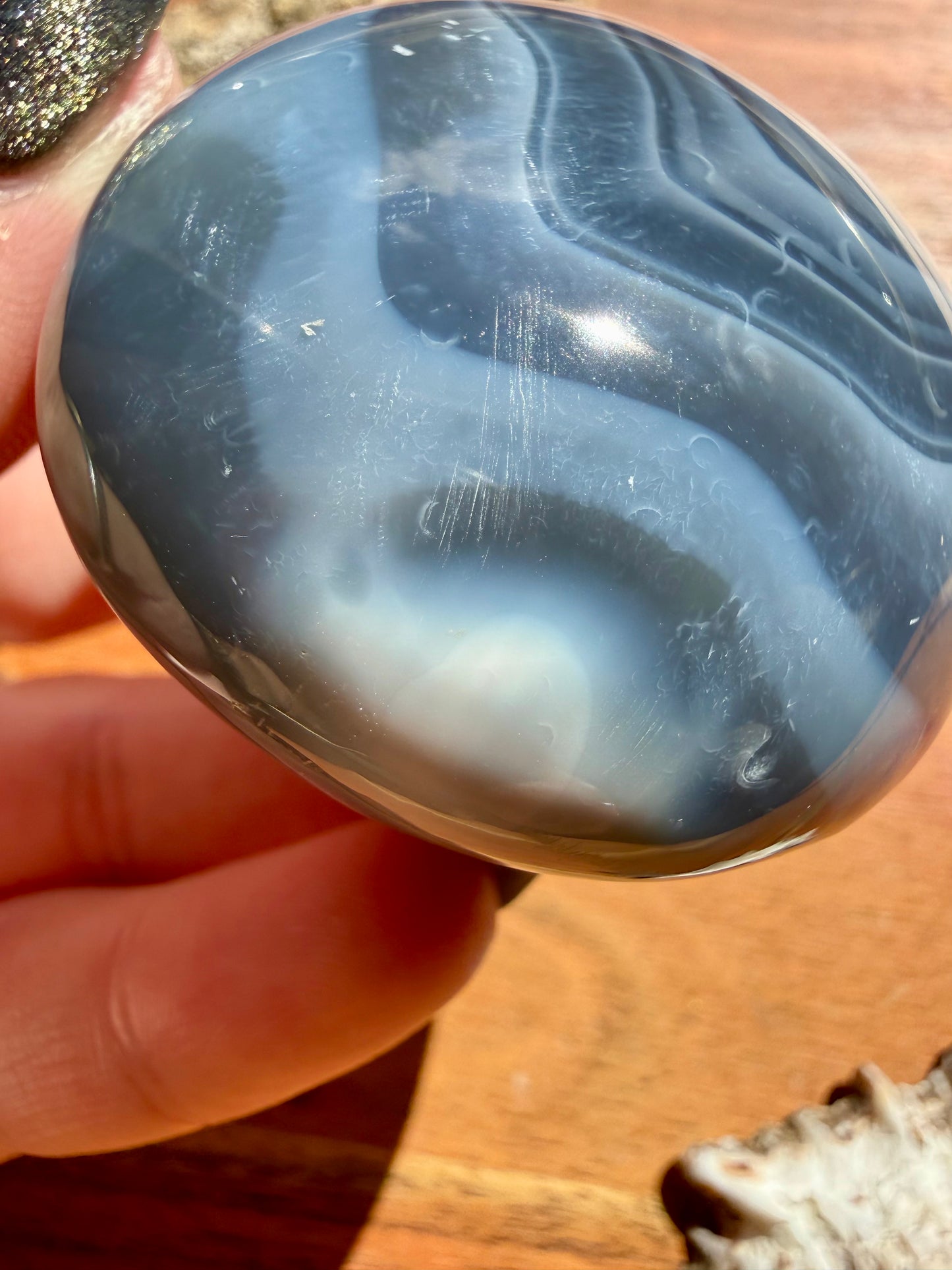 ORCA AGATE PALM STONE