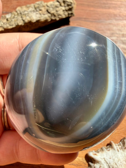 ORCA AGATE PALM STONE