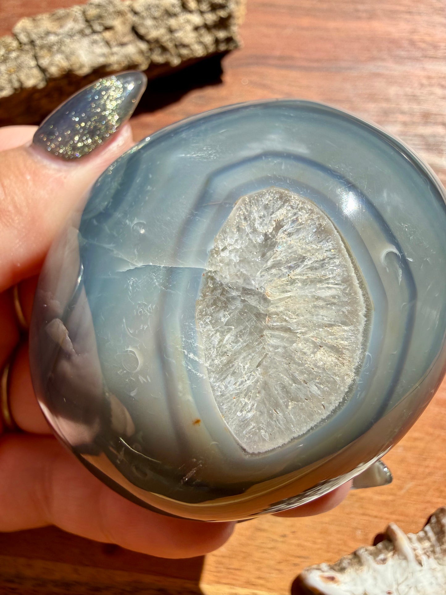 ORCA AGATE PALM STONE