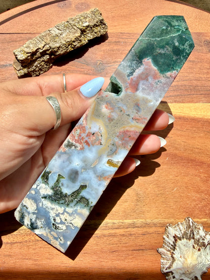 MONET AGATE TOWER