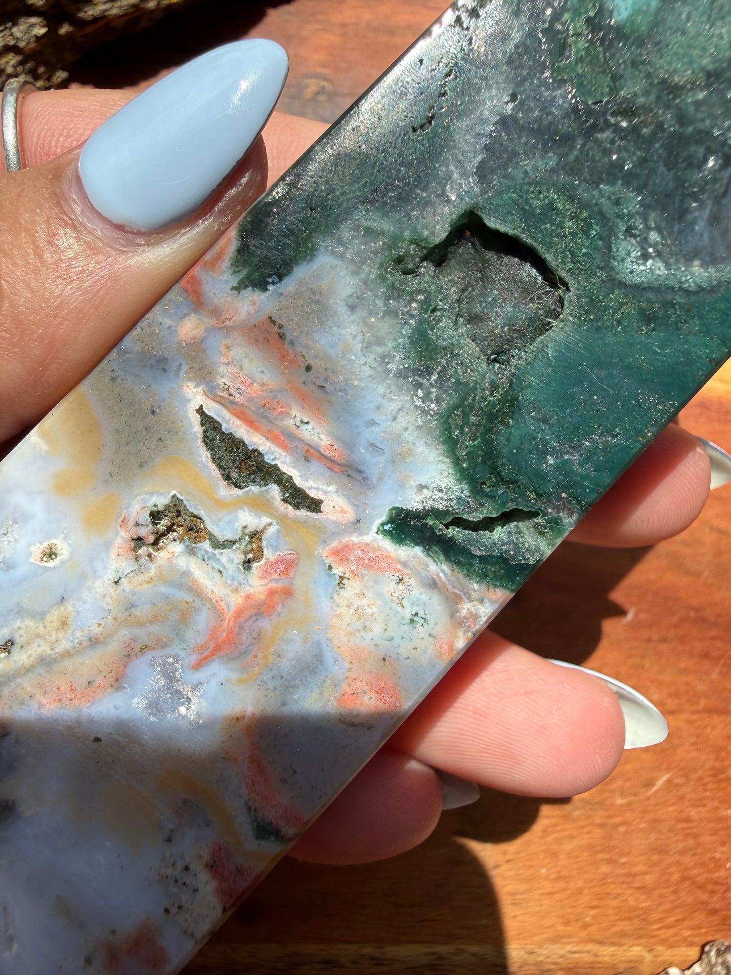 MONET AGATE TOWER
