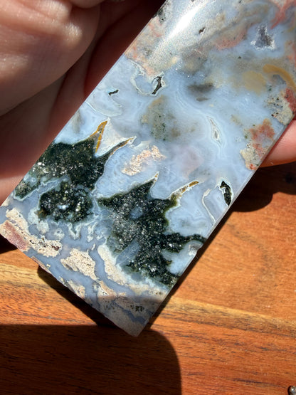 MONET AGATE TOWER