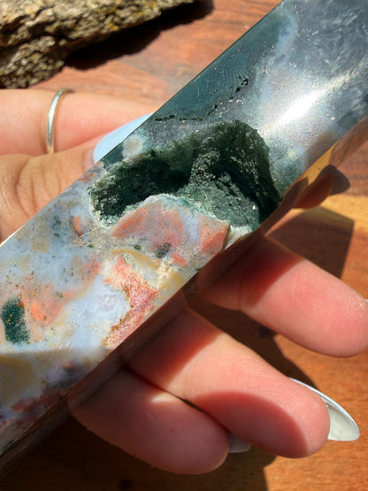 MONET AGATE TOWER