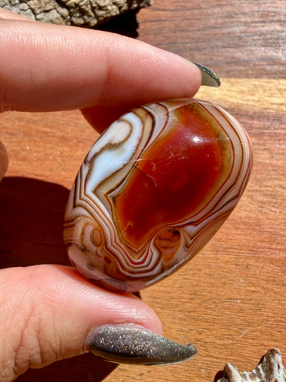LARGE SARDONYX TUMBLE