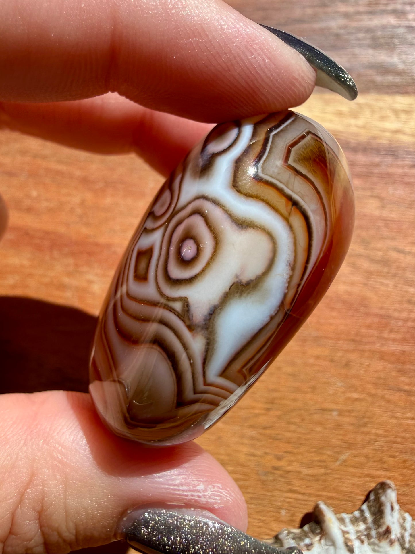 LARGE SARDONYX TUMBLE