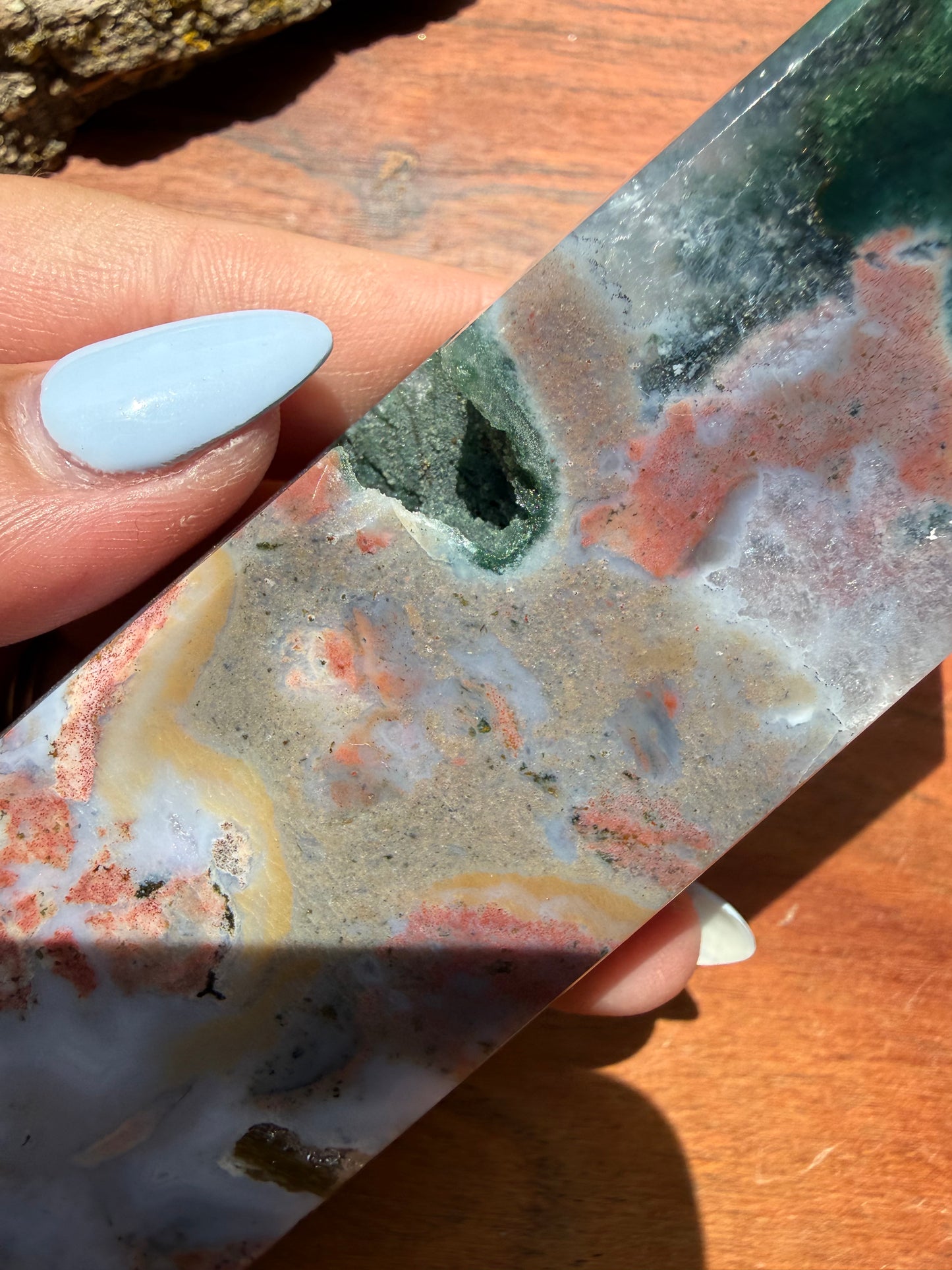MONET AGATE TOWER