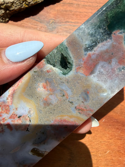 MONET AGATE TOWER