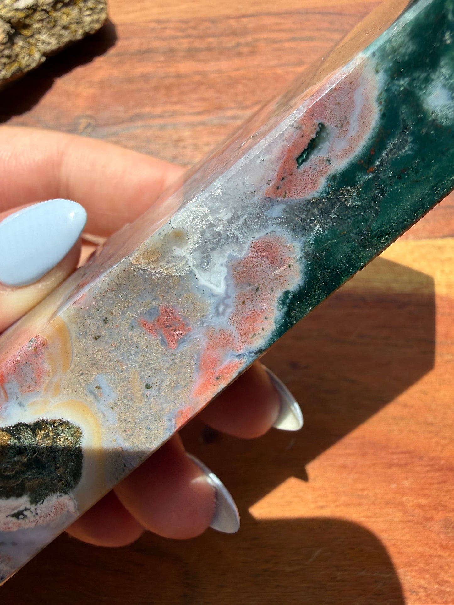 MONET AGATE TOWER