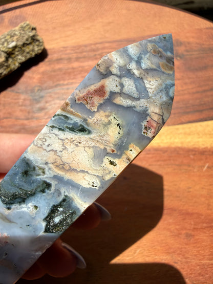 MONET AGATE TOWER