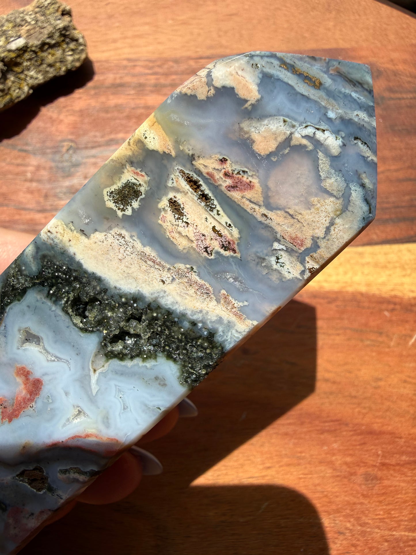 MONET AGATE TOWER