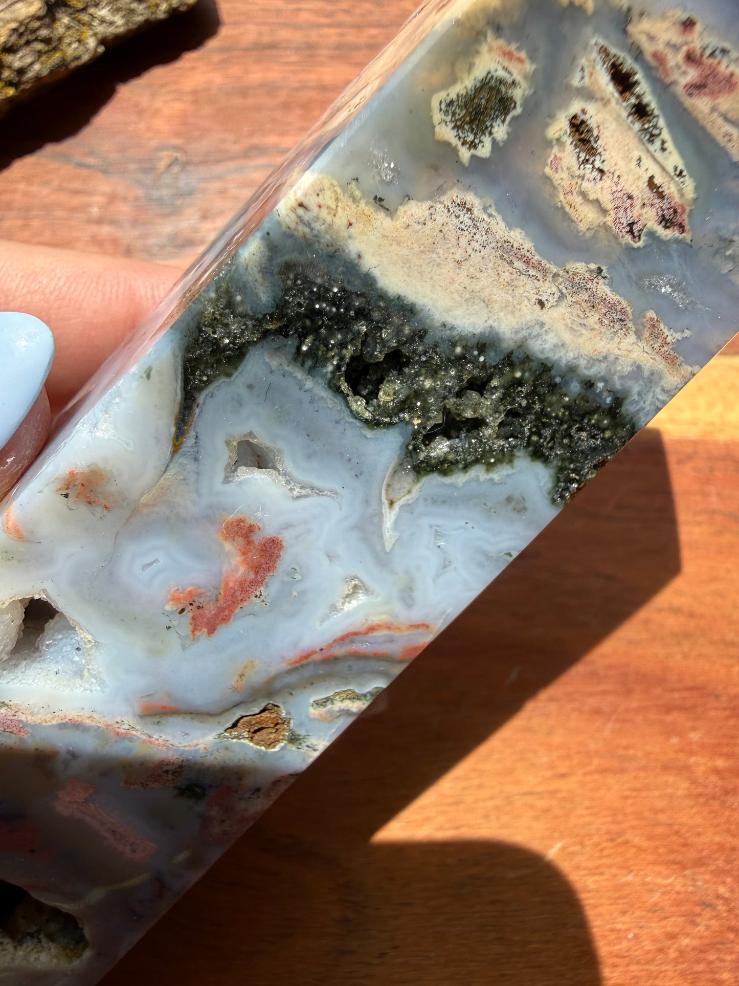 MONET AGATE TOWER