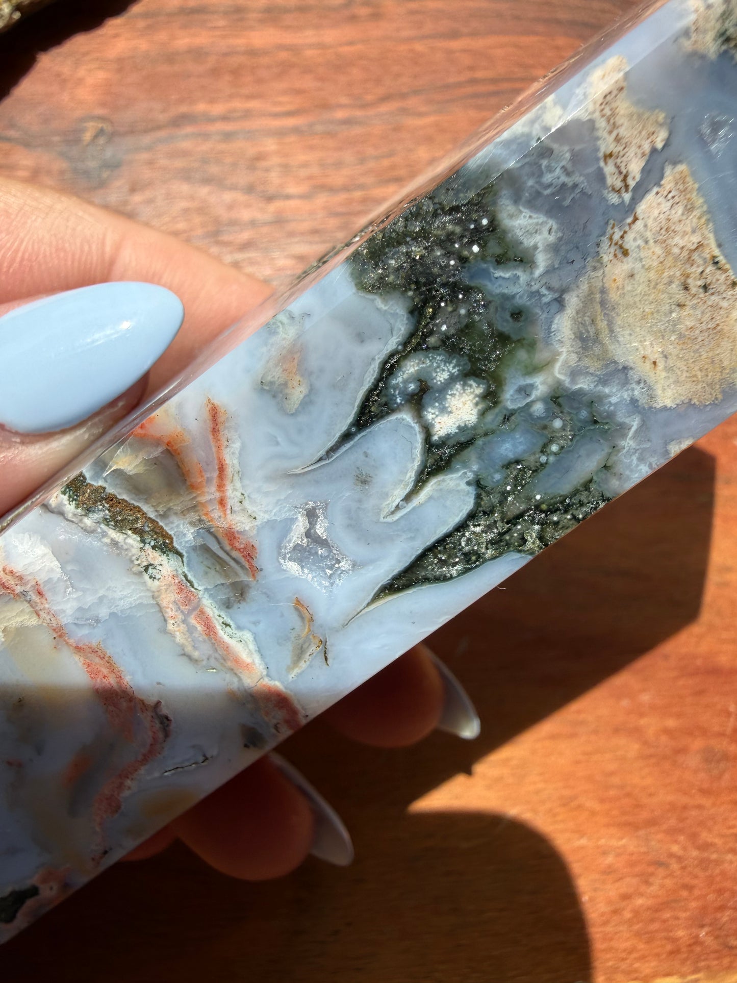 MONET AGATE TOWER