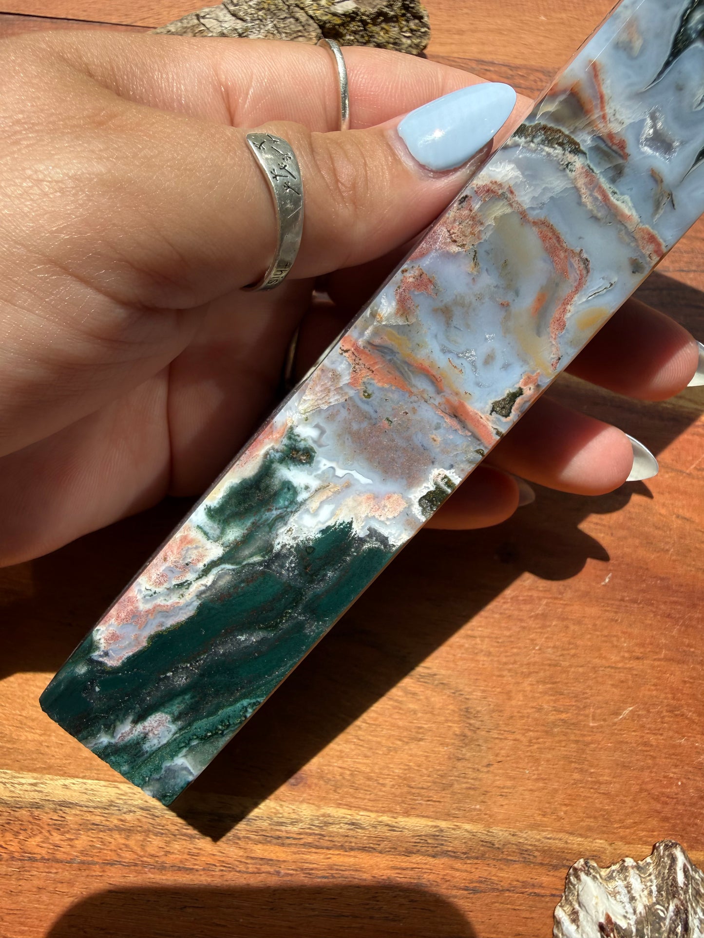 MONET AGATE TOWER