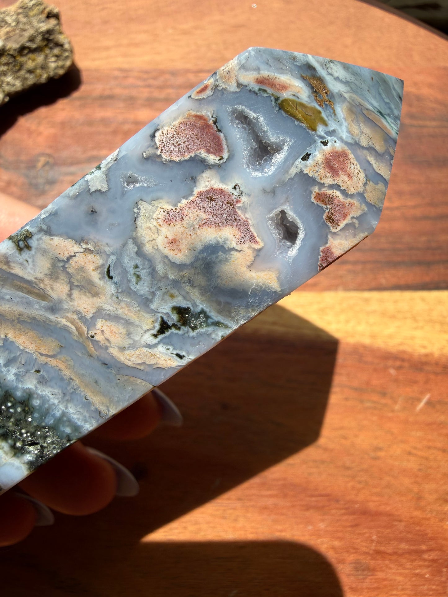 MONET AGATE TOWER
