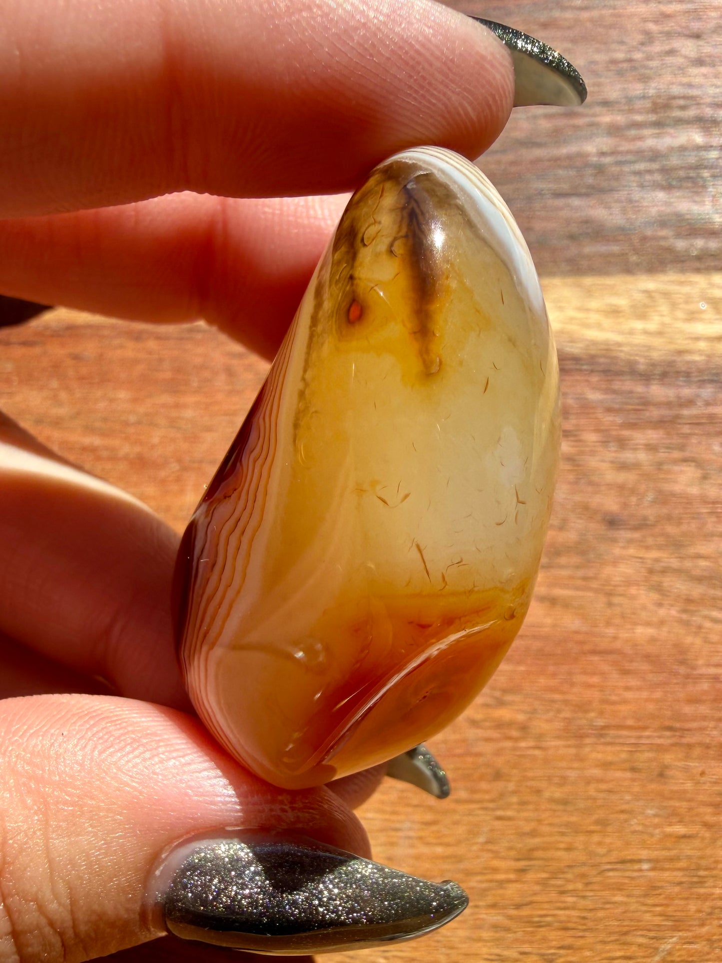 LARGE SARDONYX TUMBLE