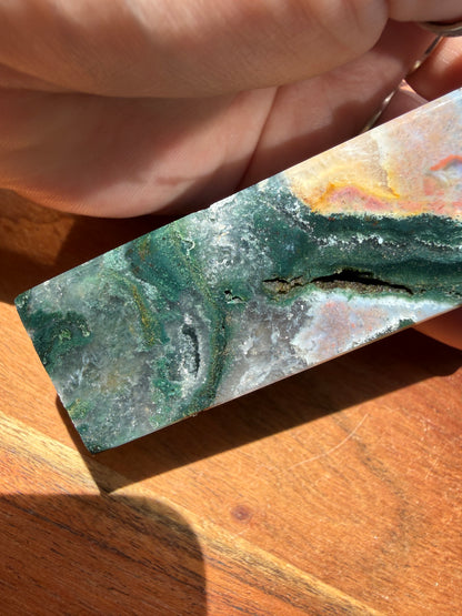 MONET AGATE TOWER