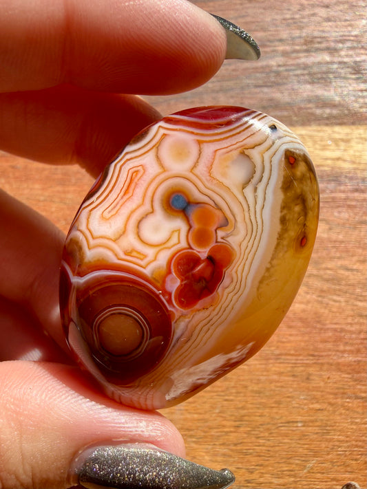 LARGE SARDONYX TUMBLE