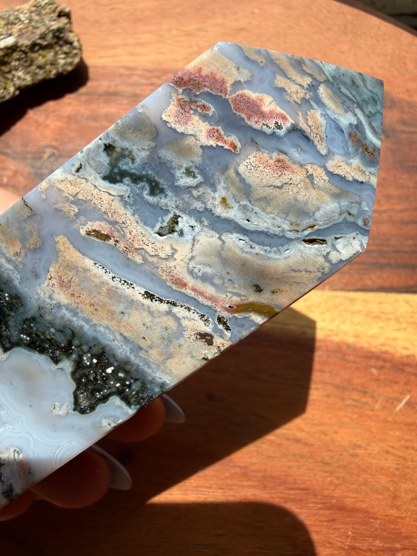 MONET AGATE TOWER