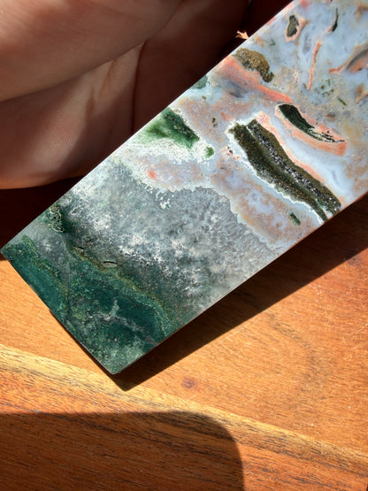MONET AGATE TOWER