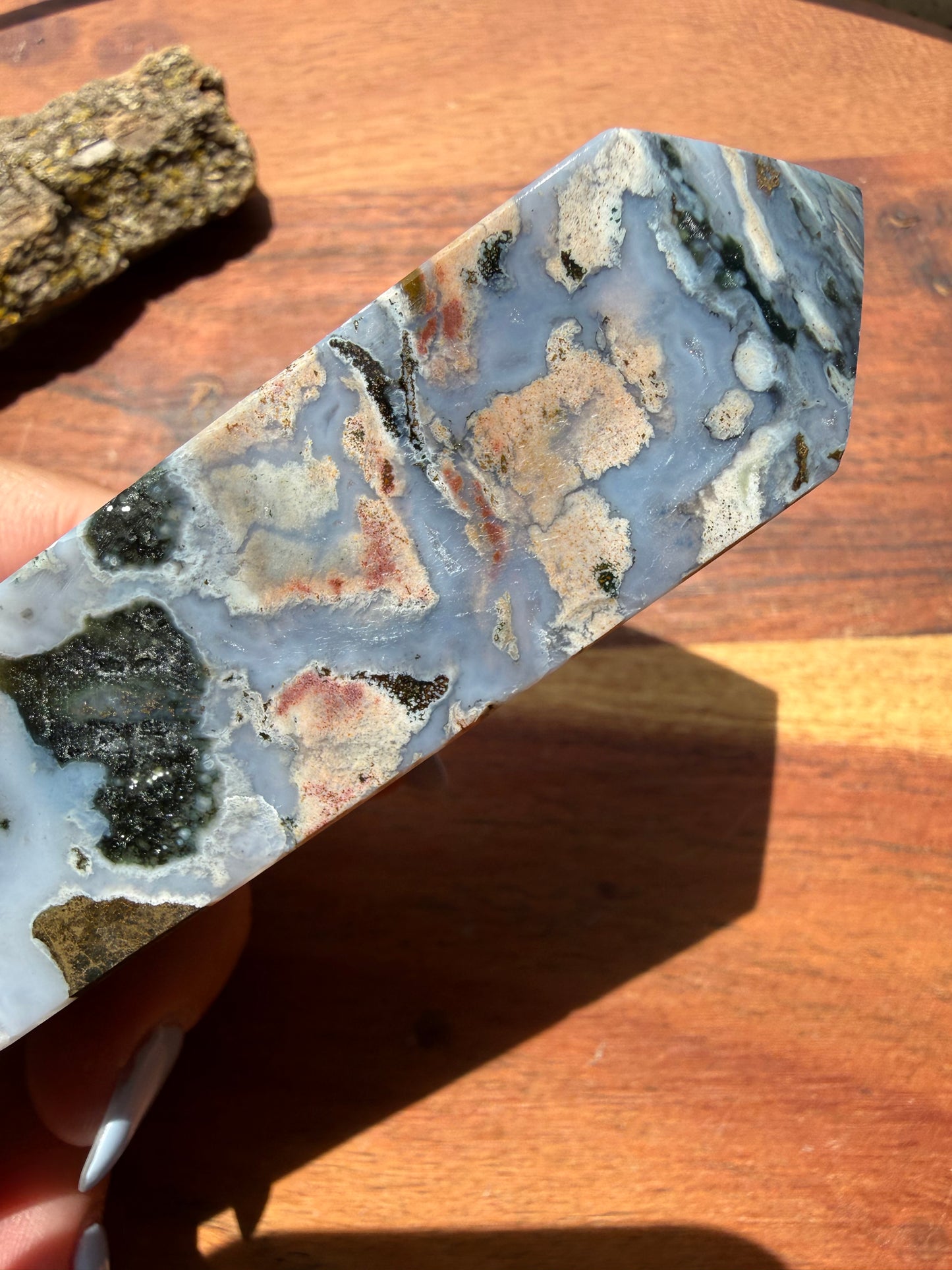 MONET AGATE TOWER