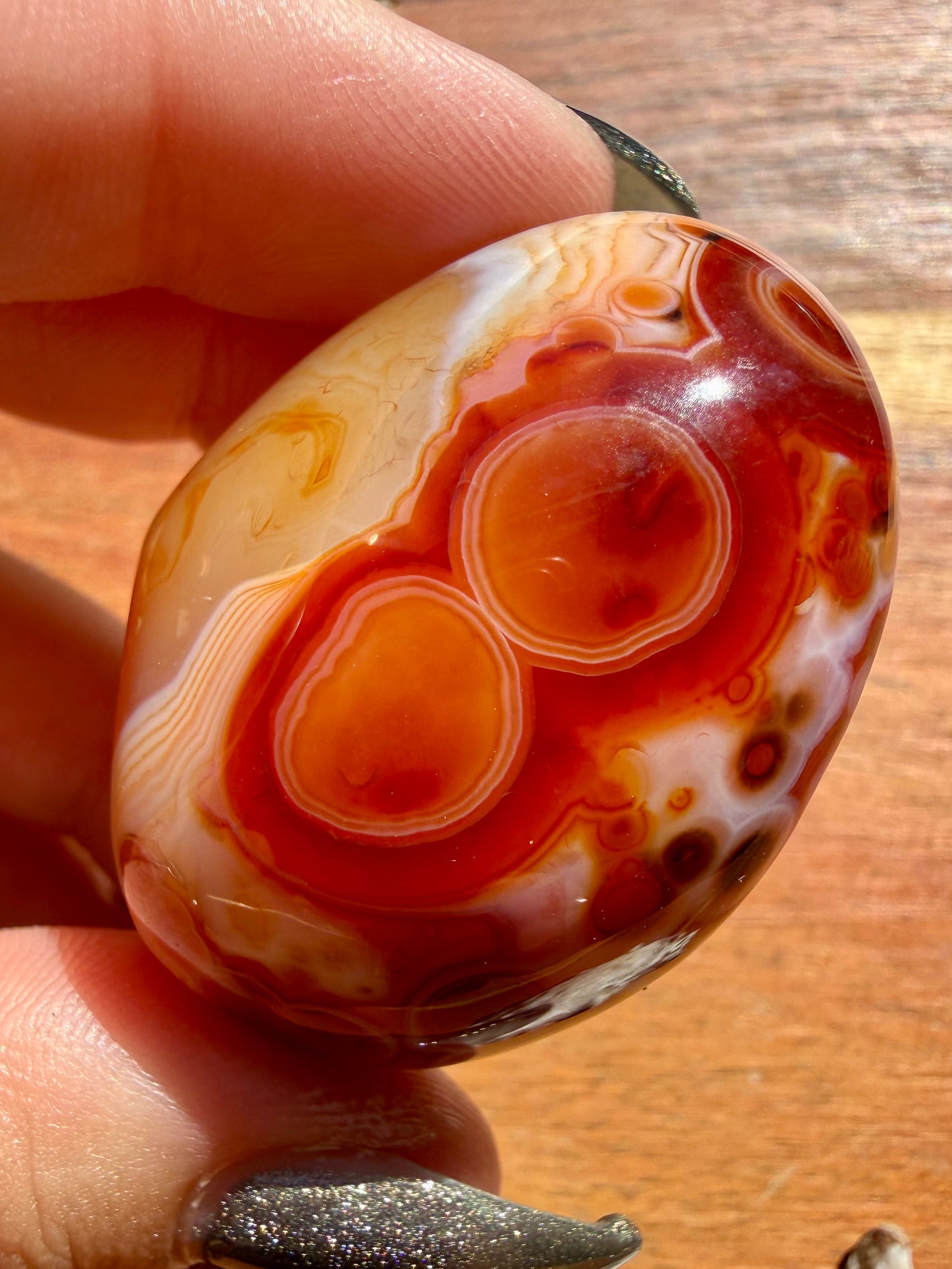 LARGE SARDONYX TUMBLE