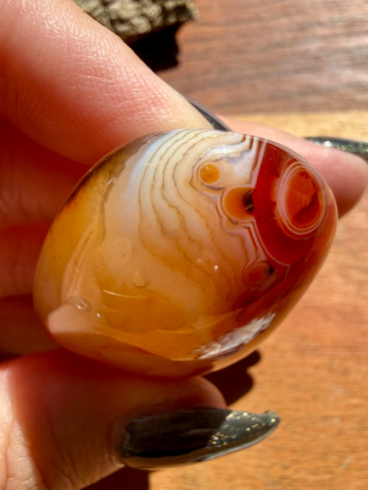 LARGE SARDONYX TUMBLE
