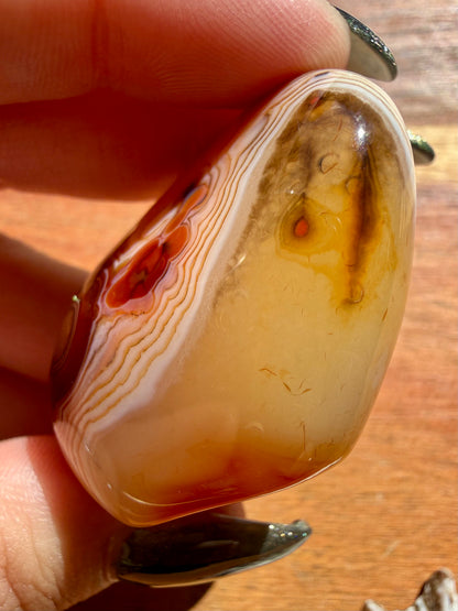 LARGE SARDONYX TUMBLE