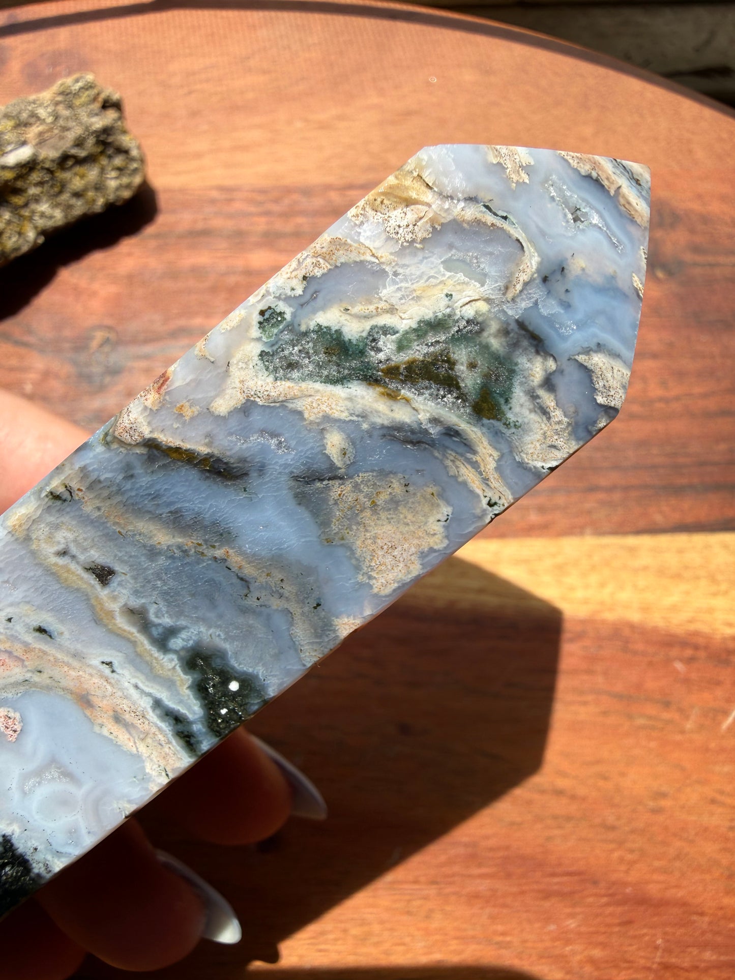 MONET AGATE TOWER