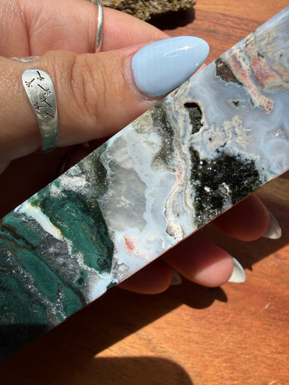 MONET AGATE TOWER