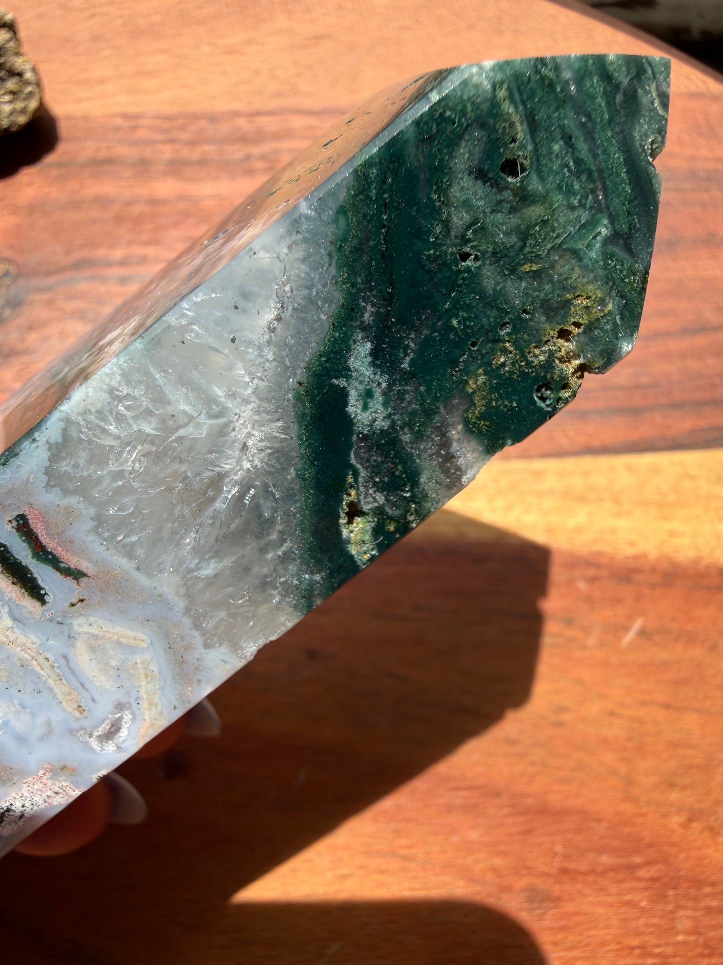 MONET AGATE TOWER