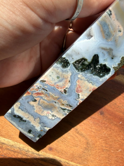 MONET AGATE TOWER