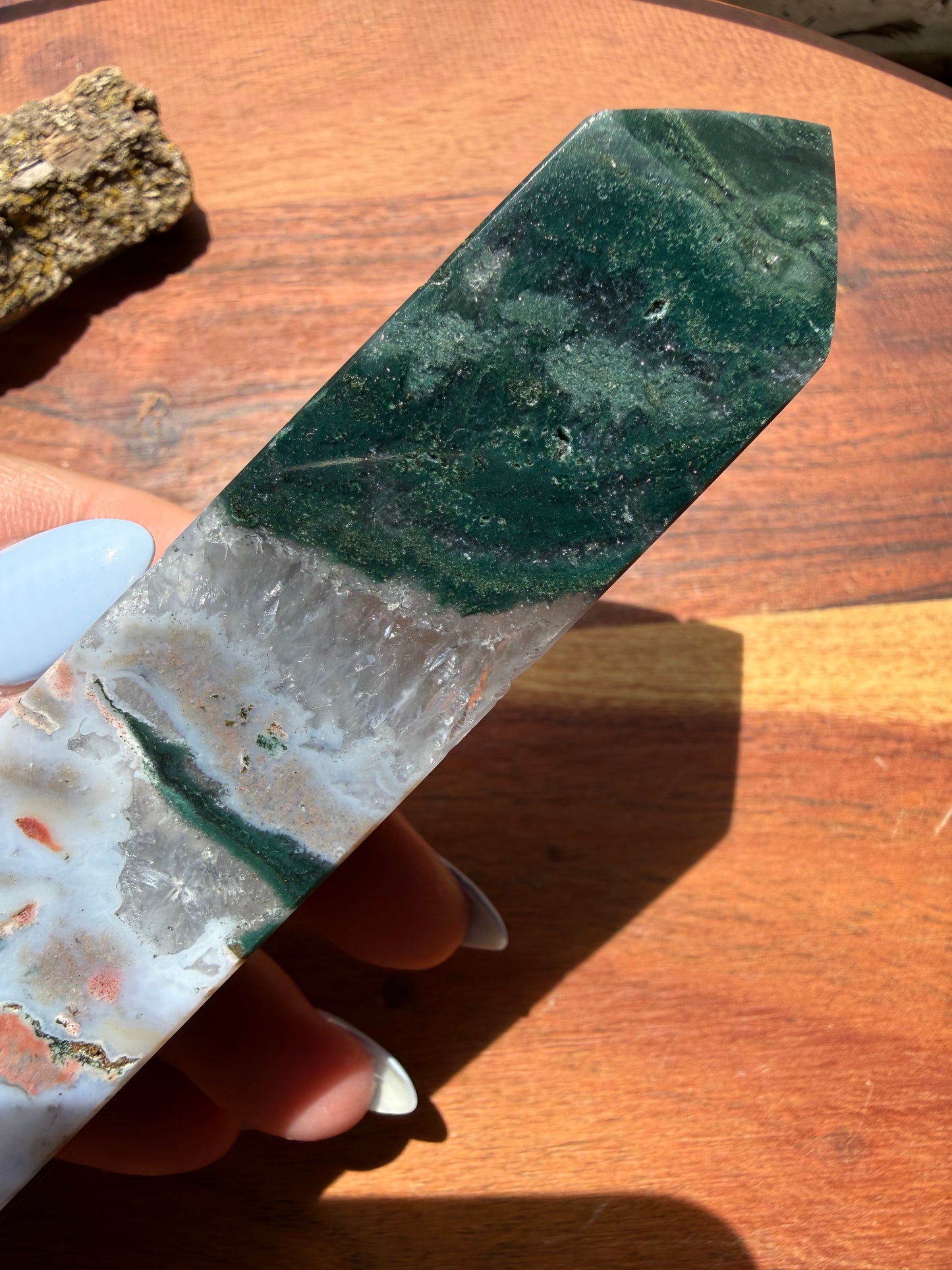 MONET AGATE TOWER