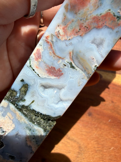 MONET AGATE TOWER