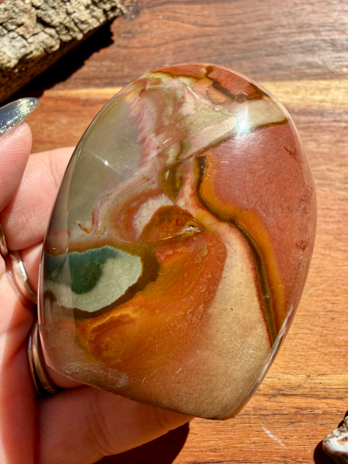 SELF-STANDING POLYCHROME JASPER FREEFORM