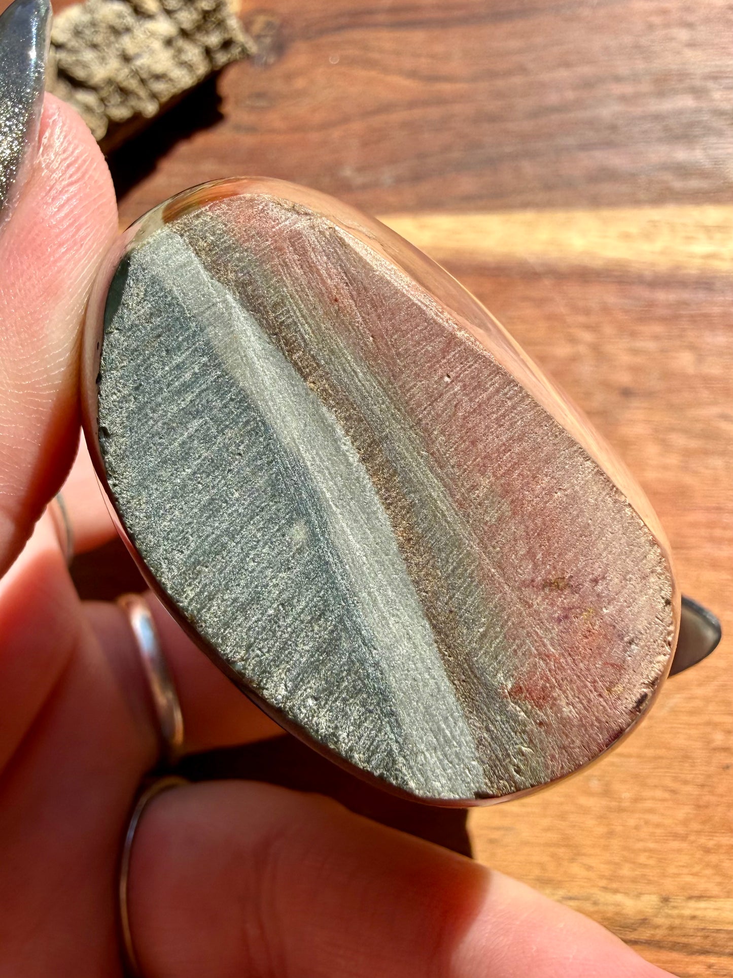 SELF-STANDING POLYCHROME JASPER FREEFORM
